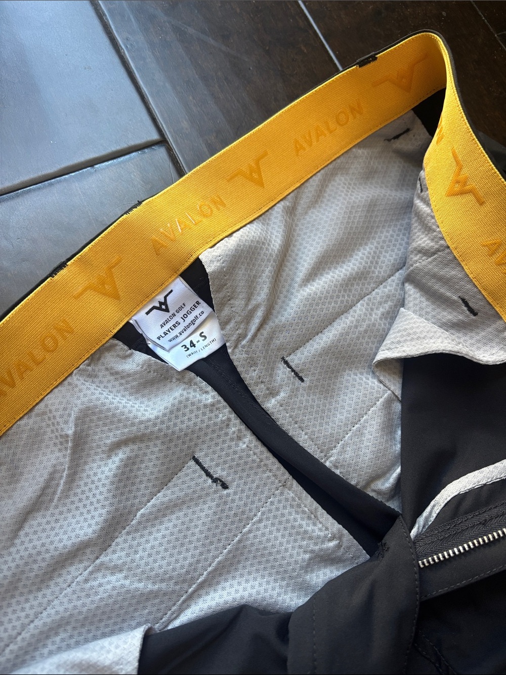 Avalon Men's Black Performance Golf Jogger Pants - - Picture 7 of 9